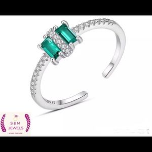 Real 925 sterling silver green topaz gorgeous ring